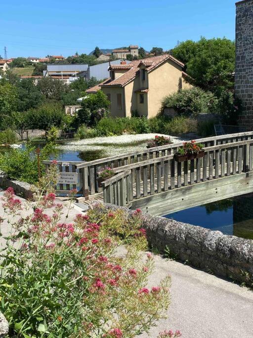 La Maison D Evahlia Creissels Kültér fotó