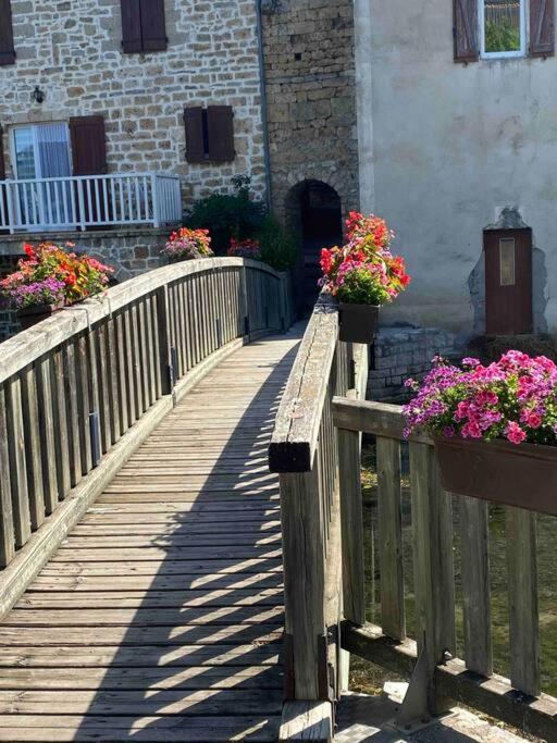 La Maison D Evahlia Creissels Kültér fotó